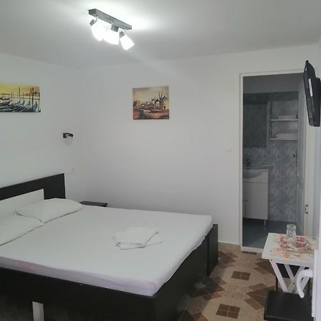 Casa Alexandru Hotel Două Mai Eksteriør billede