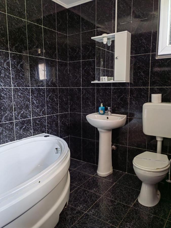 Casa Alexandru Hotel Două Mai Eksteriør billede
