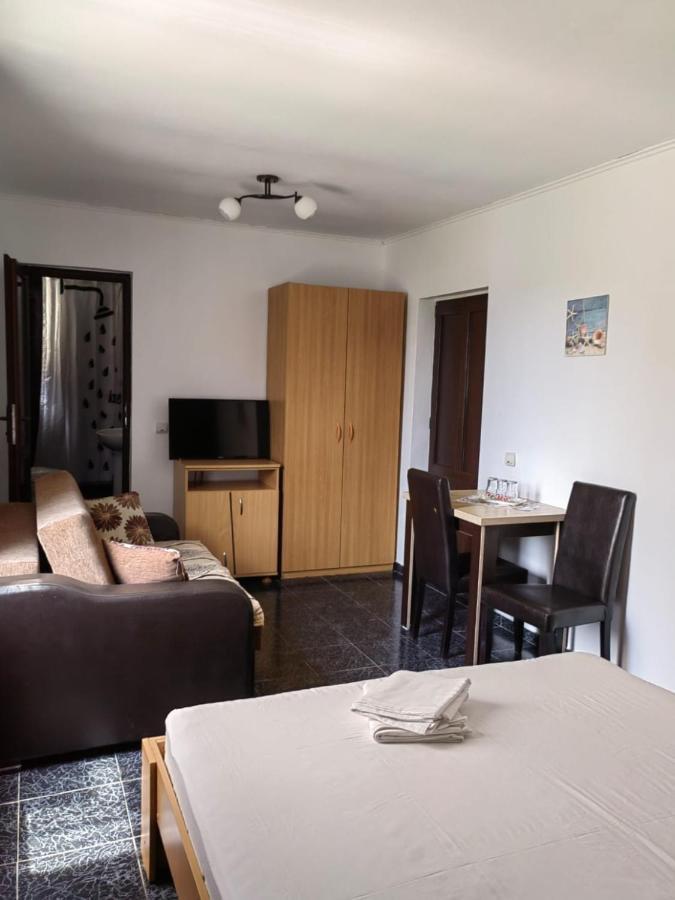 Casa Alexandru Hotel Două Mai Eksteriør billede